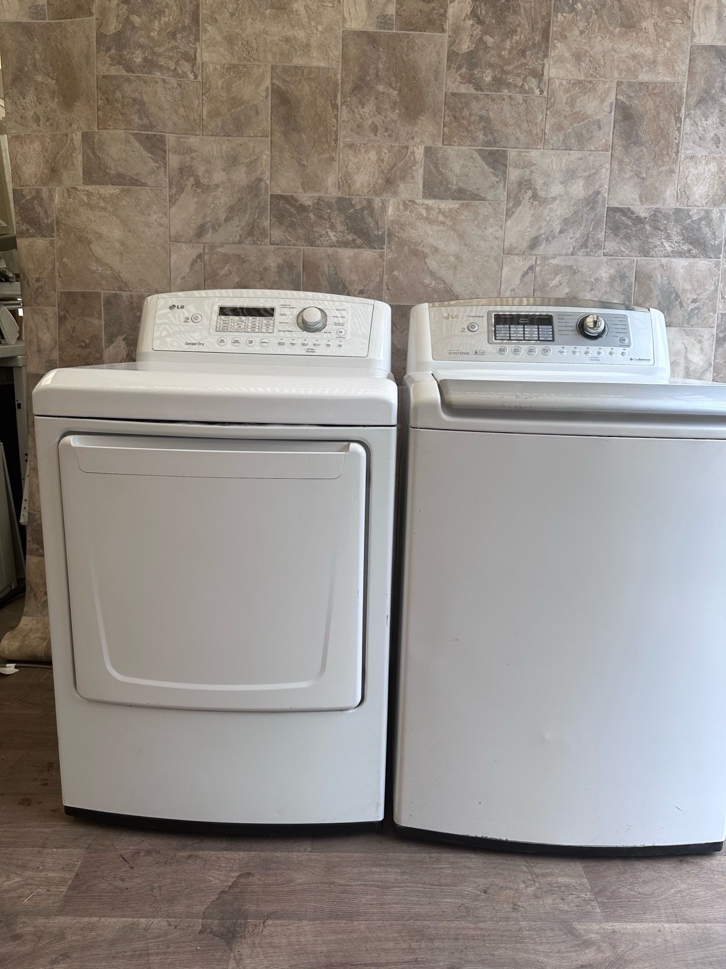 LG washer and dryer gas