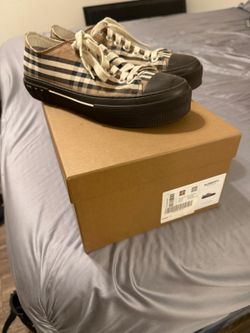 Burberry Shoes