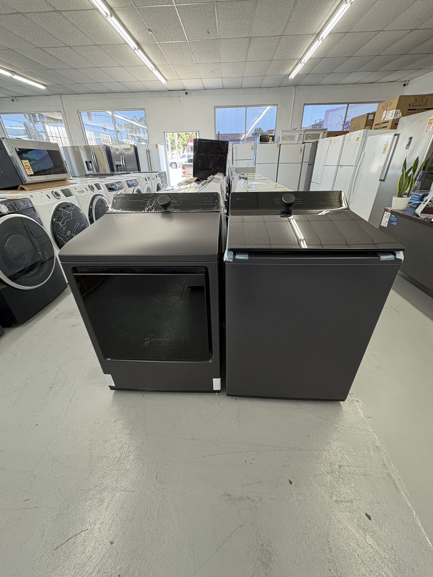 LG Set 5.3 Cu Ft Capacity Washer Turbo 3 D And 7.3 Cu Ft Dryer