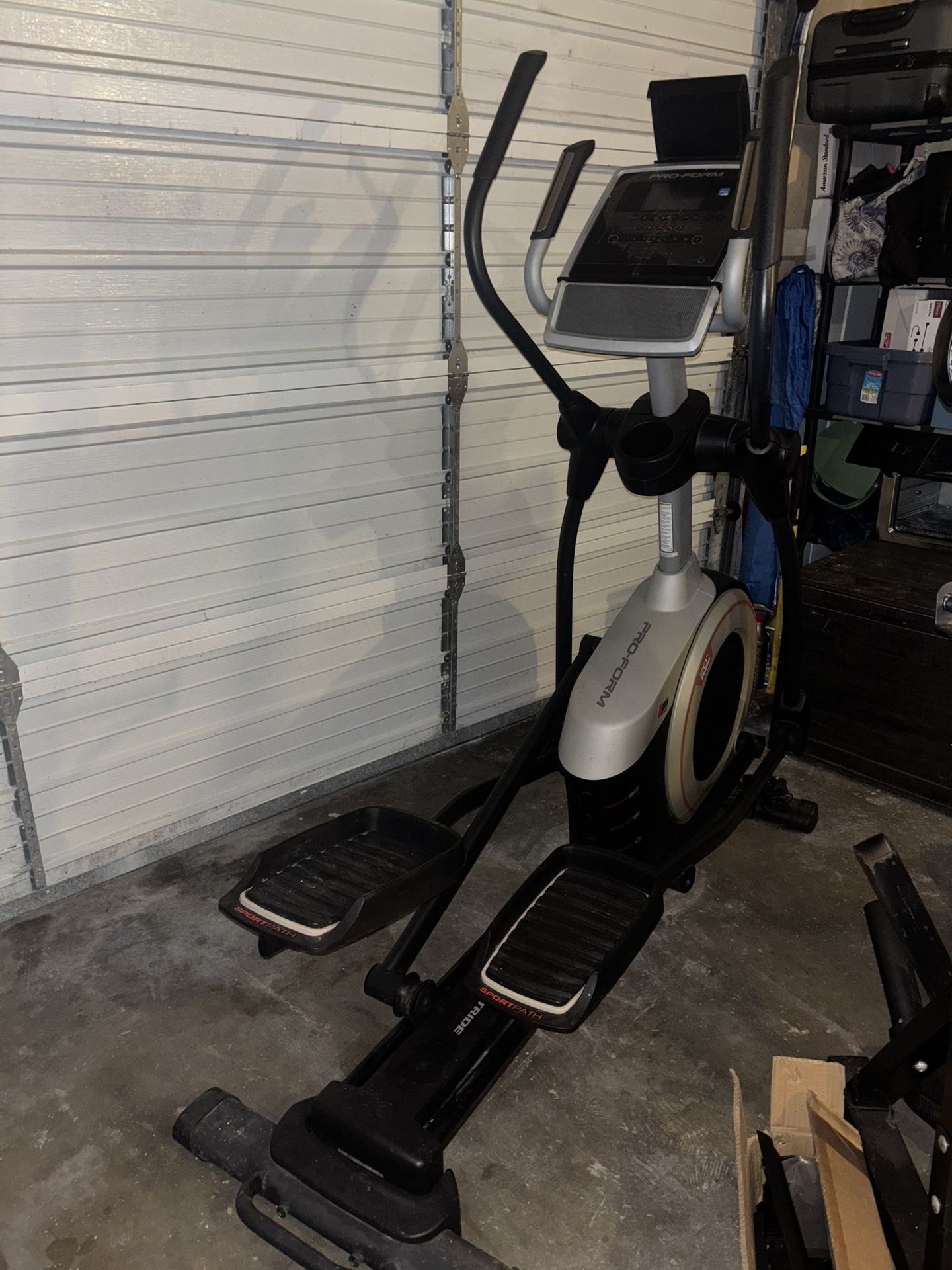 Pro-Form sport mode and strength training Elliptical 