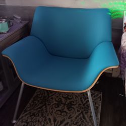 SWOOP PLYWOOD LOUNGE CHAIR