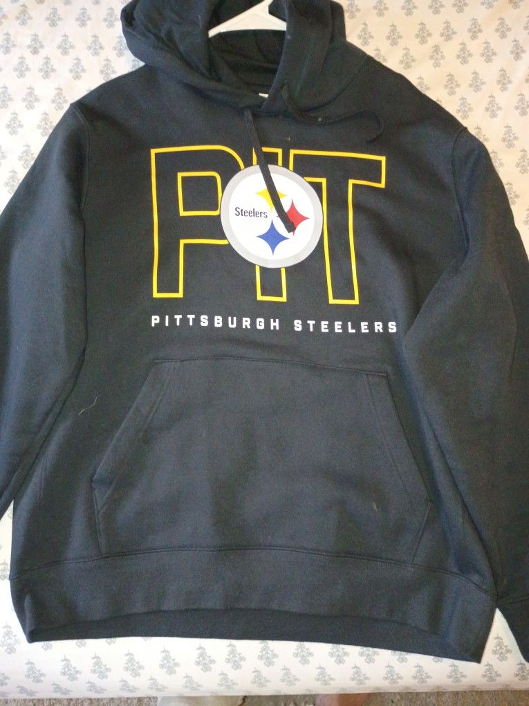 Brand New Steelers Nike Hoodie Size Large Still Has The Tags Less Than A Week Old I Paid $55 Selling For 25