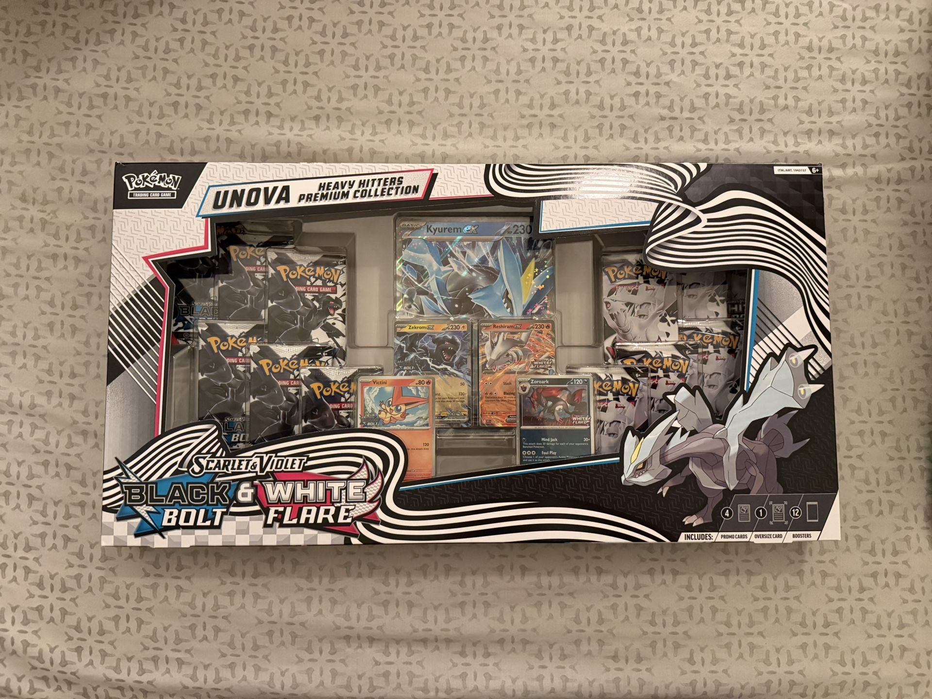 Pokemon Unova Heavy Hitters Premium Collection SEALED & NEW