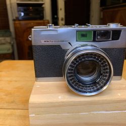 VINTAGE Petri 7S 35mm Rangefinder Camera w/ 45mm f/1.8 Lens w/ case