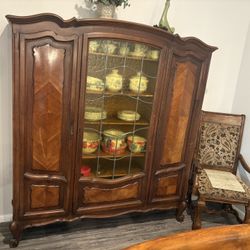 Late 1800s Cabniet