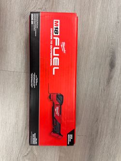Milwaukee M18 fuel oscillating multitool