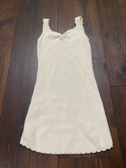 Girls biege body con dress size 6/7 by Art class #22