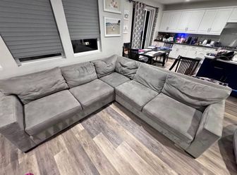 Crate and Barrel Sectional Sofa | Large U-Shaped Couch | Tan Beige | Chaise | Oversized