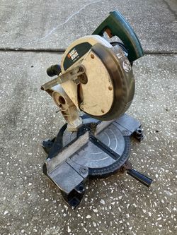10”. Compound Miter Saw B&D