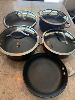 Calphalon Pots & pans