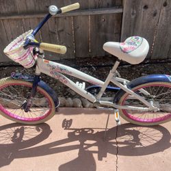 Girls Beach Cruiser Bike