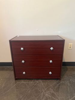 Donco 4-Drawer Wood Dresser
