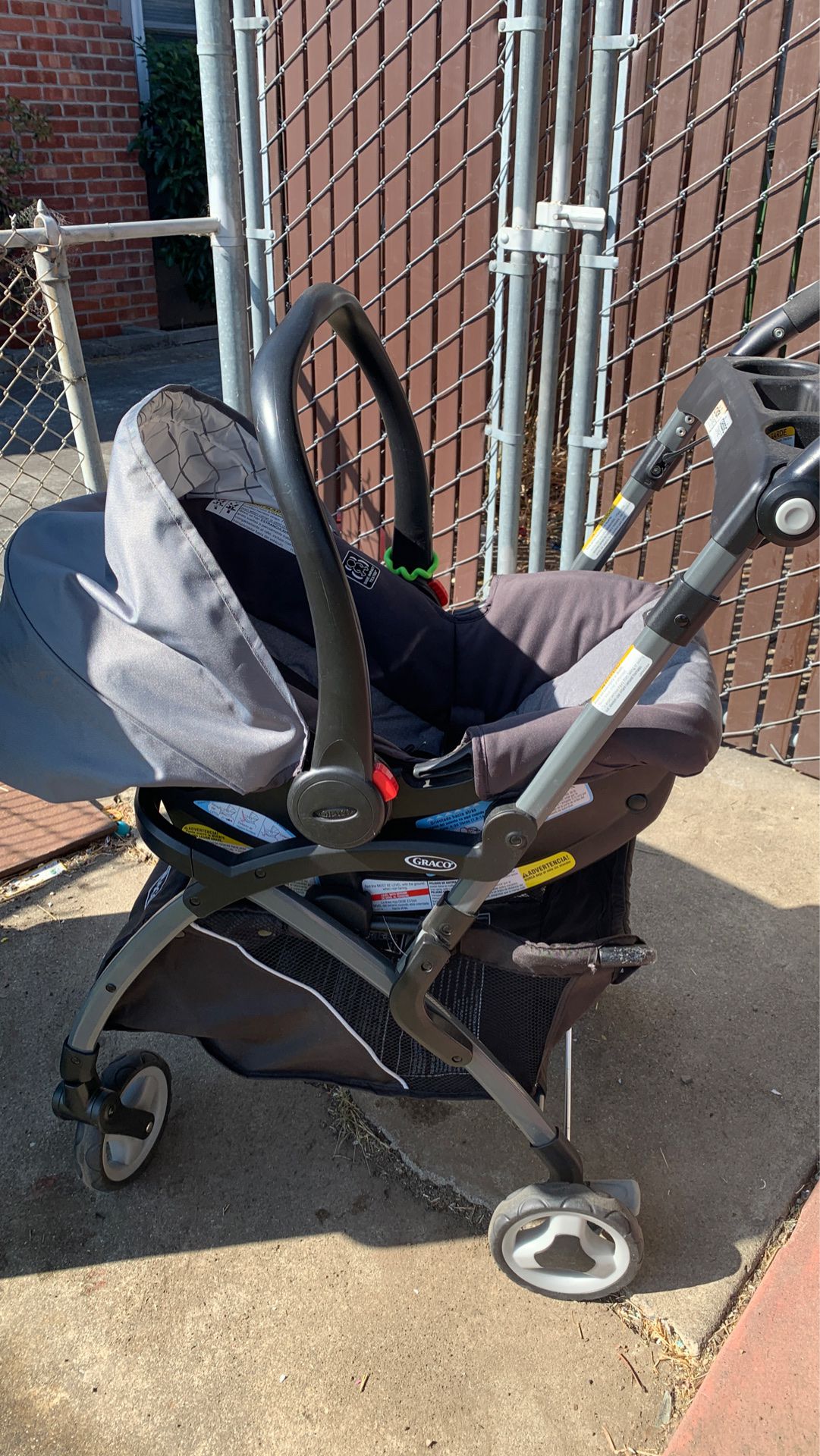 Graco Stroller with Car seat attachment