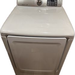 Dryer. Samsung Gas Dryer. (Refurbished)
