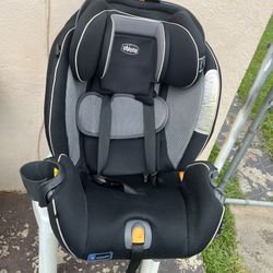 Chiccos Car Seat