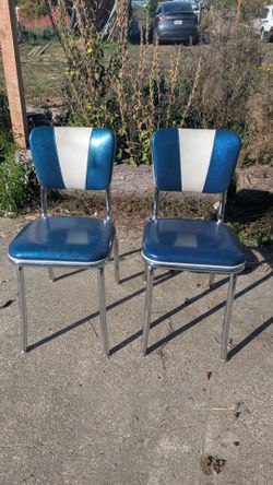2 vinyl chairs