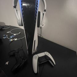 Ps5 2 Controllers Headset And Cords 500