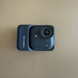 Insta360 Go Ultra (hardly used) w/ all accessories 