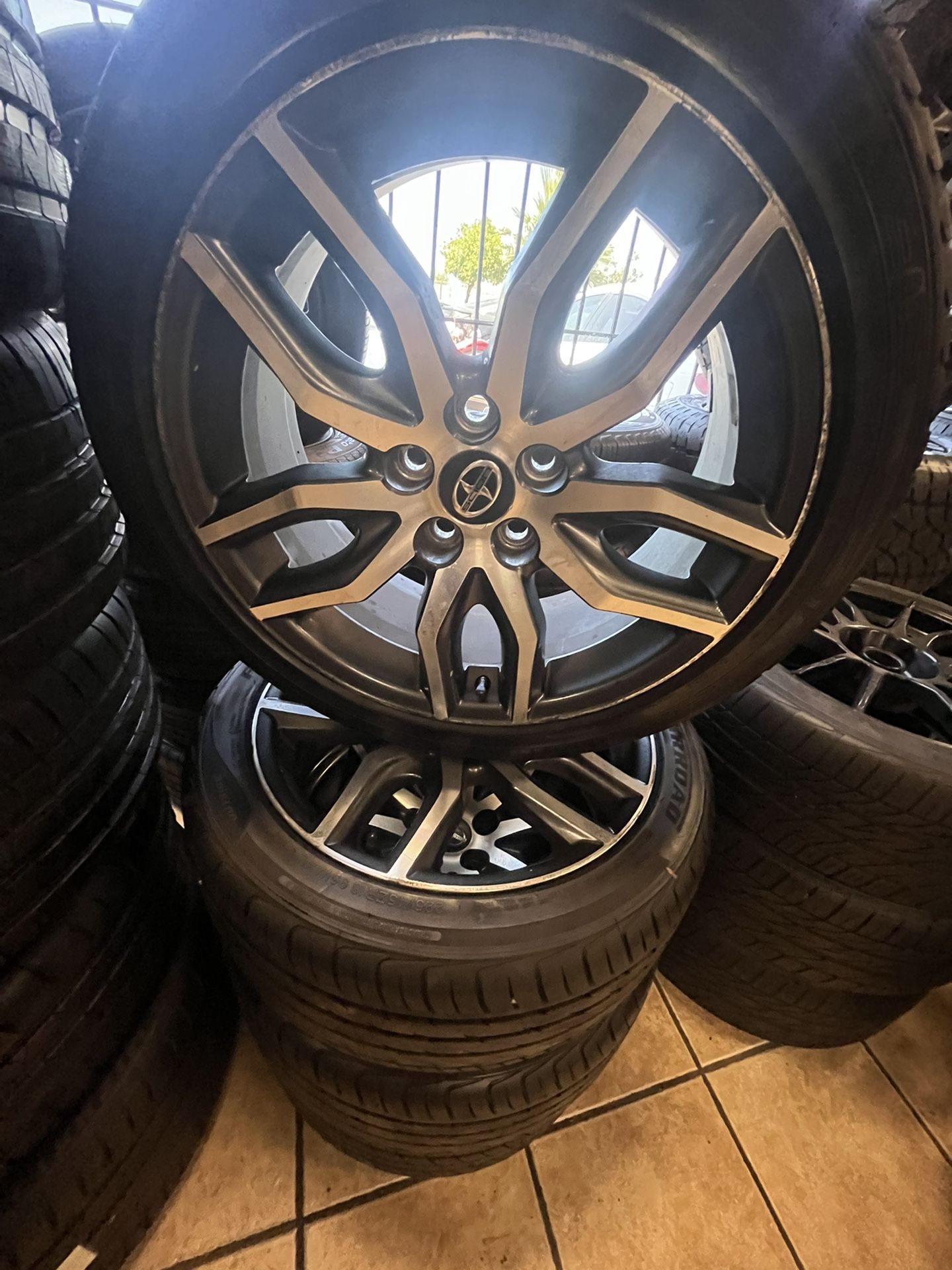 Oem Stock 18 Inch Scion Tc Wheels With Tires Bolt Pattern 5x114.3