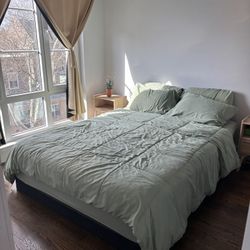 Queen Bed Mattress and thin box