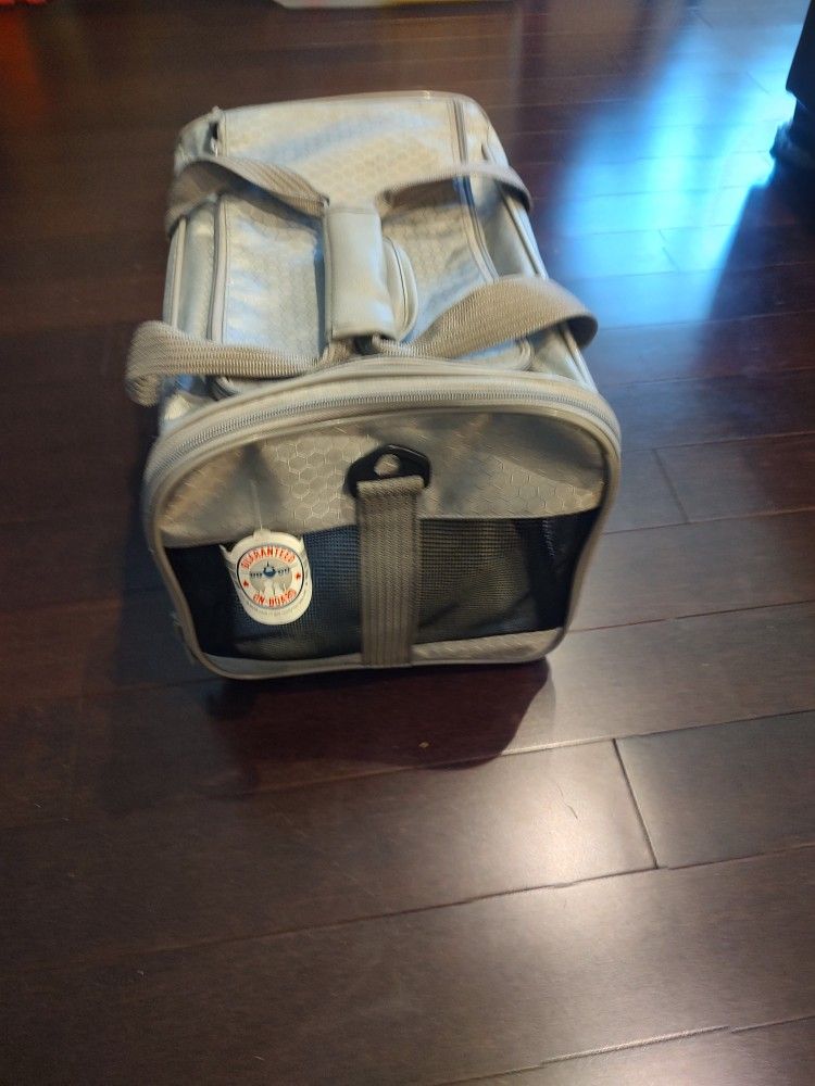 Sherpa To Go Travel Pet Carrier Airline Approve & Guaranteed On Board