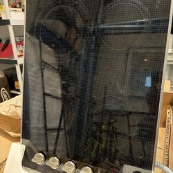 Miele 30” Electric Cooktop – 4 Burners – Used – Works