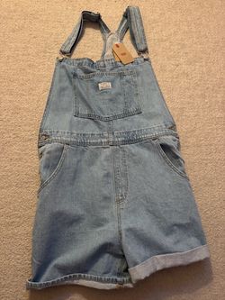 XL Women’s Levi’s overalls