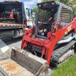 Takeuchi TL10 Skid Steer