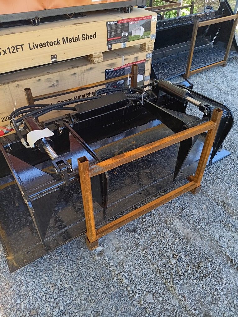 72" Skid Steer Hydraulic Double Grapple Bucket Attachment. New!