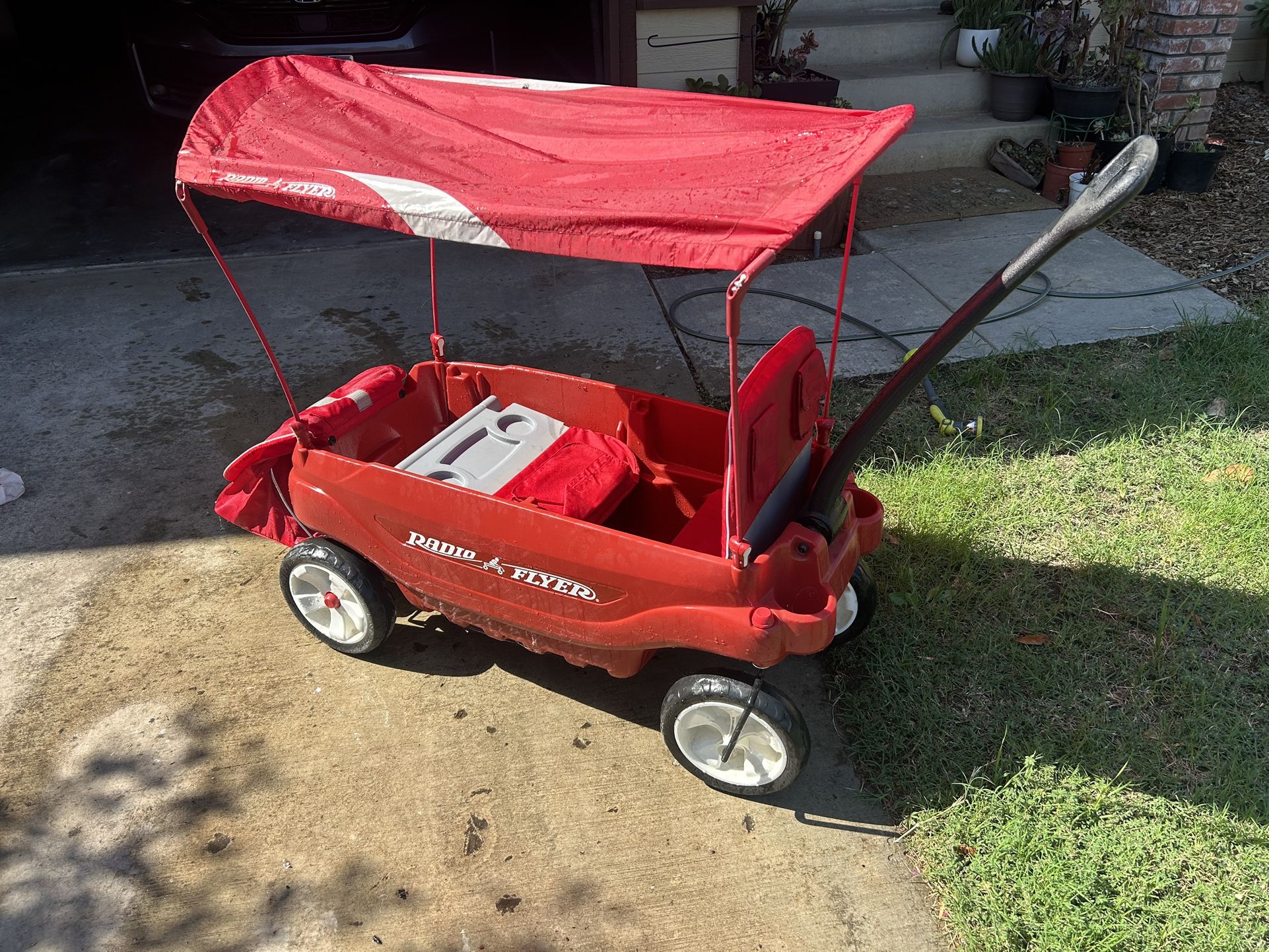 Radio flyer Wagon With Accessories