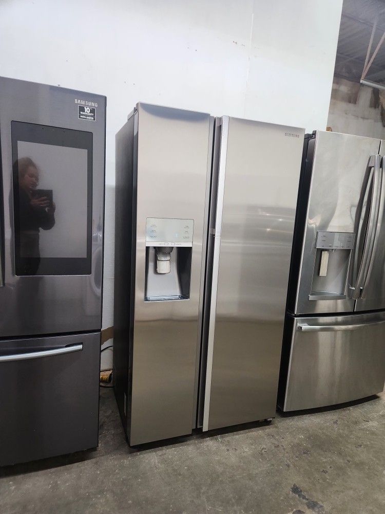 REFRIGERATOR SAMSUNG STAINLESS STEEL SBS WITH SHOSE CASE LIKE NEW 