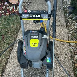 Ryobi 2700 PSI, 2.3 GPM Gas Pressure Washer