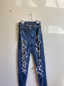 American Eagle Ripped Jeans 