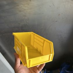 Plastic stackable bins yellow storage bolts
