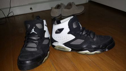 Jordan's size 10.5/11. (Cheap)