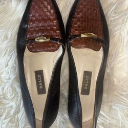 Women designer dress shoes size7.5