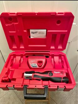New M12 Milwaukee Press Tool