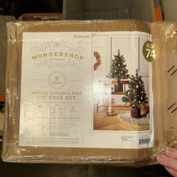 Lighted Virginia Pine Tree Set