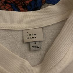 White Sweatshirt 