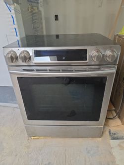 Samsung electric stove/oven