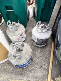 20 pound propane tanks the bernzomatic one 20 dollars the other two 15 dollars each