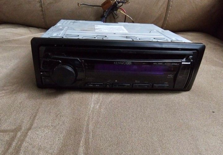 Kenwood Mp3 Car Stereo Model kdc-252u $50