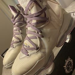  Men’s Nike LeBron 19 (Size 13)