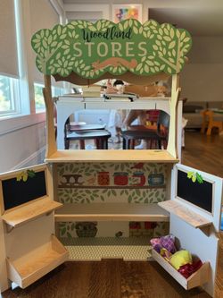 Tender Leaf Wooden Play Shop & Puppet Theater - Woodland Store (2-Sided)