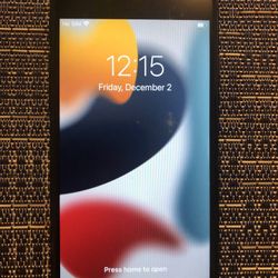 Apple iPhone 7 32GB Unlocked For Any Carrier!