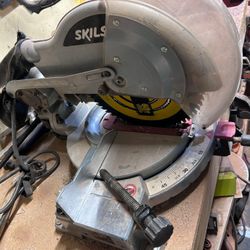 Compact Miter Saw