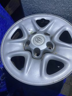 19 Inch Toyota Tundra Rims With Center Caps
