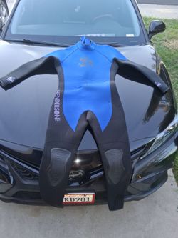 Henderson wetsuit
