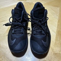 Nike Air Versitile 2