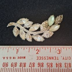  Vintage Rhinestone Brooch-1950s Clear Navette RS Retro Brooch Jewelry-Mid Century Costume Jewelry Brooch & Complete Jewelry Collection 